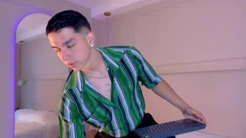 Zane Dawson online show from 10-31-25, 04:02