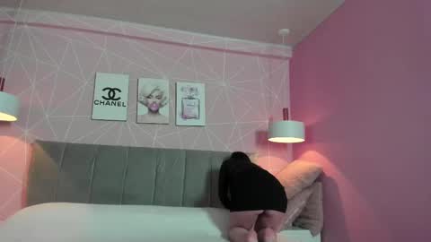 Zara Sweet  online show from 02-27-25, 12:45