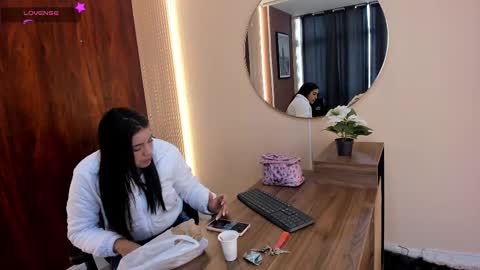 Zara online show from 09-11-25, 12:27