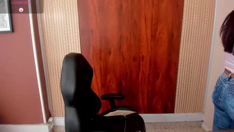 Zara online show from 10-07-25, 01:19