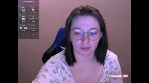 Snapshot of zara_golden chatting on 03-09-25, 04:22 chaturcum online show from 03-09-25, 04:22