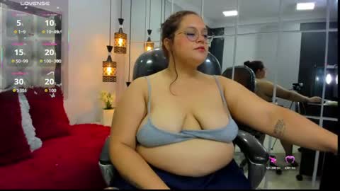 zara_moon1 online show from 08-05-26, 12:57