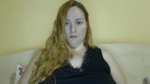 Snapshot of zara_red chatting on 10-24-25, 08:55 Kate. if im not here im here foxy red333 online show from 10-24-25, 08:55