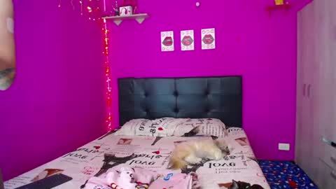 ZARA ANYELINA online show from 12-30-24, 06:53