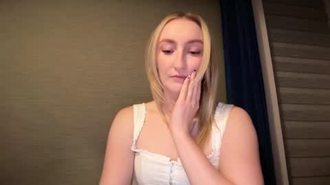 Snapshot of zaraallure chatting on 07-30-26, 09:14 zaraallure online show from 07-30-26, 09:14