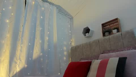 Zara . online show from 02-24-25, 12:05