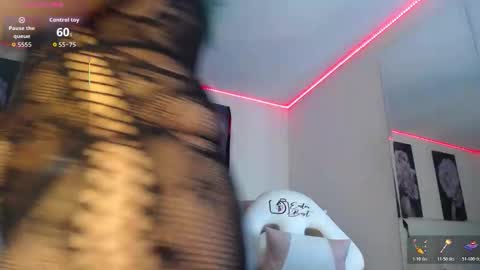 Zarah online show from 03-18-26, 12:30