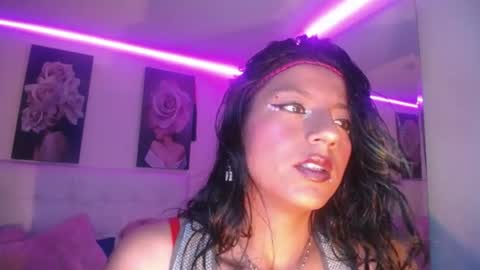 Snapshot of zarahbennet chatting on 06-10-26, 02:38 Zarah online show from 06-10-26, 02:38