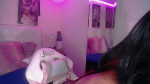 Zarah online show from 06-14-26, 02:19