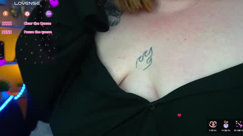 Lola online show from 01-17-25, 04:06