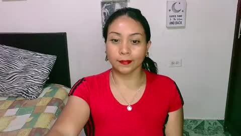 Snapshot of zaray_45bella chatting on 02-13-25, 11:04 zaray online show from 02-13-25, 11:04