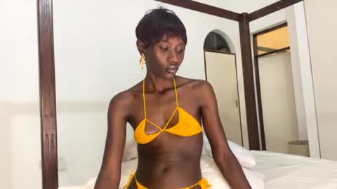 zaria_amara online show from 06-24-26, 07:02