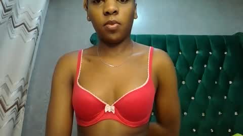 Snapshot of zariah011 chatting on 04-26-26, 08:39 zariah online show from 04-26-26, 08:39