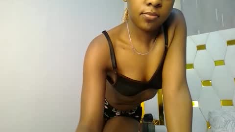 Snapshot of zariah011 chatting on 05-02-26, 09:42 zariah online show from 05-02-26, 09:42