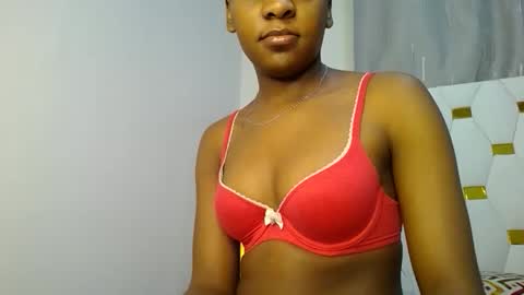 Snapshot of zariah011 chatting on 05-14-26, 10:05 zariah online show from 05-14-26, 10:05