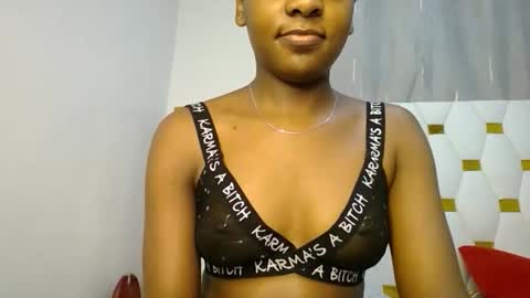 Snapshot of zariah011 chatting on 05-18-26, 04:07 zariah online show from 05-18-26, 04:07