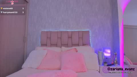 Snapshot of zarianaevanz chatting on 12-17-24, 03:28 Zariana online show from 12-17-24, 03:28