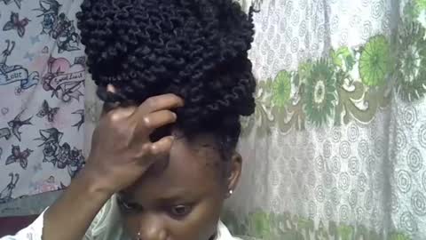 Snapshot of zarinamarlin chatting on 06-17-26, 08:17 zarinamarlin online show from 06-17-26, 08:17