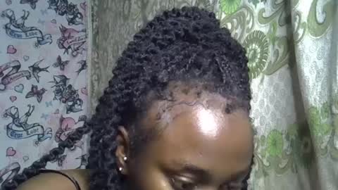 Snapshot of zarinamarlin chatting on 07-14-26, 12:00 zarinamarlin online show from 07-14-26, 12:00