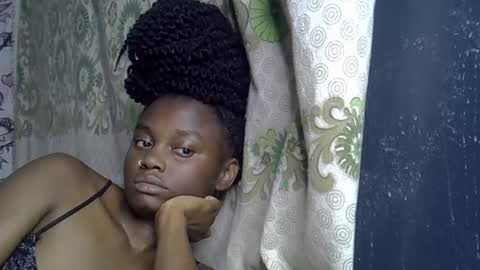 Snapshot of zarinamarlin chatting on 07-31-26, 03:55 zarinamarlin online show from 07-31-26, 03:55