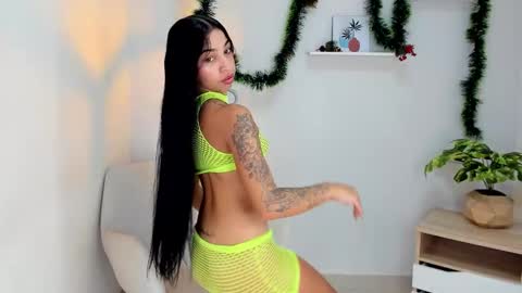 vanessa  online show from 01-05-26, 08:01