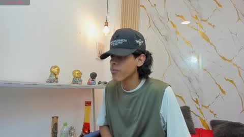 Zayn online show from 03-25-26, 07:31