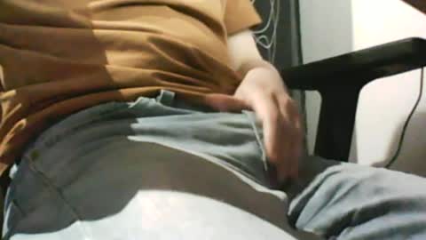 Snapshot of zboubz chatting on 06-14-26, 10:34 zboubz online show from 06-14-26, 10:34