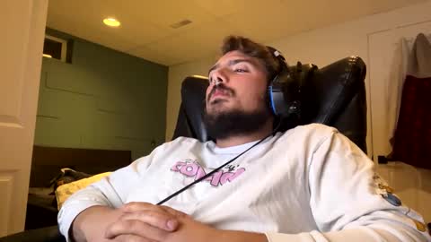 Snapshot of zebsterama chatting on 09-16-25, 12:22 zebsterama online show from 09-16-25, 12:22