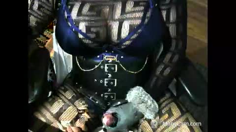 Ana online show from 11-11-25, 10:21