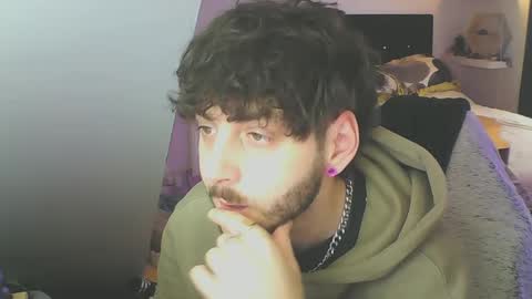 Snapshot of zedbooy chatting on 12-31-24, 12:15 Zed online show from 12-31-24, 12:15