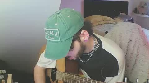 Snapshot of zedbooy chatting on 01-17-25, 01:24 Zed online show from 01-17-25, 01:24