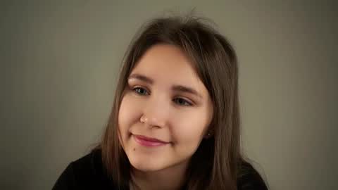 Emilia online show from 09-29-25, 01:11