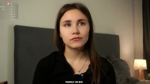 Emilia online show from 10-25-25, 01:13