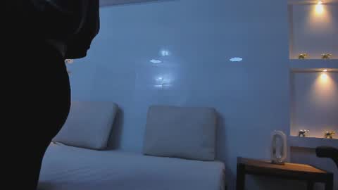 Snapshot of zenda_evans chatting on 07-14-26, 10:21 Zenda Evans online show from 07-14-26, 10:21