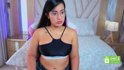 Snapshot of zendaya_cute chatting on 11-08-25, 11:54 Zendaya online show from 11-08-25, 11:54