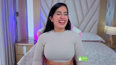 Snapshot of zendaya_cute chatting on 11-14-25, 12:04 Zendaya online show from 11-14-25, 12:04