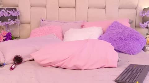 Zendaya online show from 10-01-25, 07:31