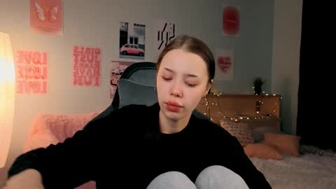 Lara online show from 03-04-26, 07:53