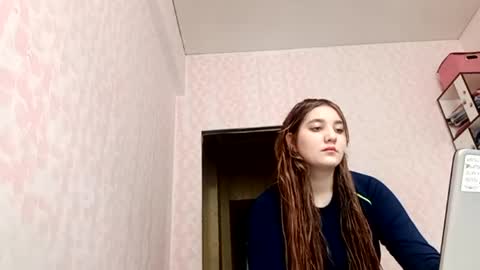 zeniabrossoit online show from 03-08-26, 04:16