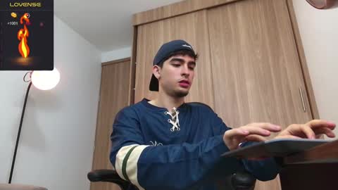 Zenn online show from 12-30-24, 12:09