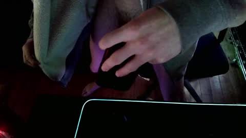 Snapshot of zerces111 chatting on 01-05-25, 12:53 Zerces online show from 01-05-25, 12:53