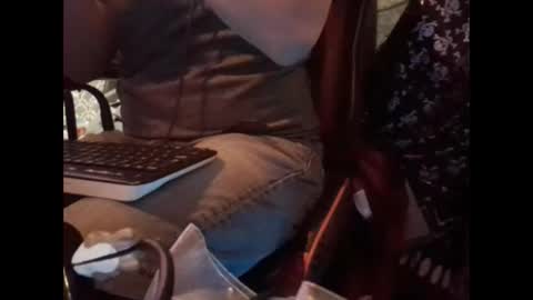 Snapshot of zeroandhero chatting on 02-19-25, 04:55 zero online show from 02-19-25, 04:55