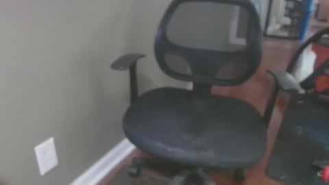 Snapshot of zerozero5555 chatting on 04-19-26, 02:49 bambi cumslut online show from 04-19-26, 02:49