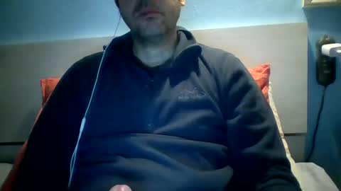 Snapshot of zeus00811 chatting on 12-11-24, 05:21 zeus online show from 12-11-24, 05:21