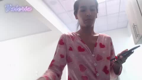 zeus693769 online show from 07-05-26, 05:09