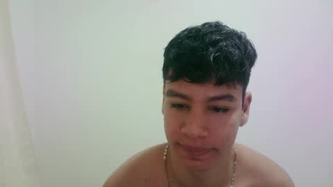 zeus_183 online show from 12-05-25, 09:18