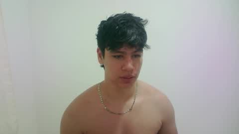 zeus_183 online show from 03-12-26, 04:18