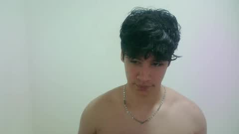 zeus_183 online show from 04-01-26, 03:40