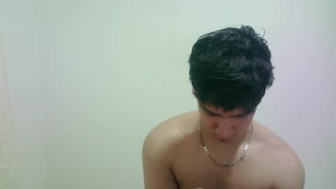 zeus_183 online show from 04-11-26, 08:07