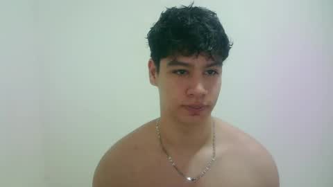 zeus_183 online show from 05-01-26, 01:54
